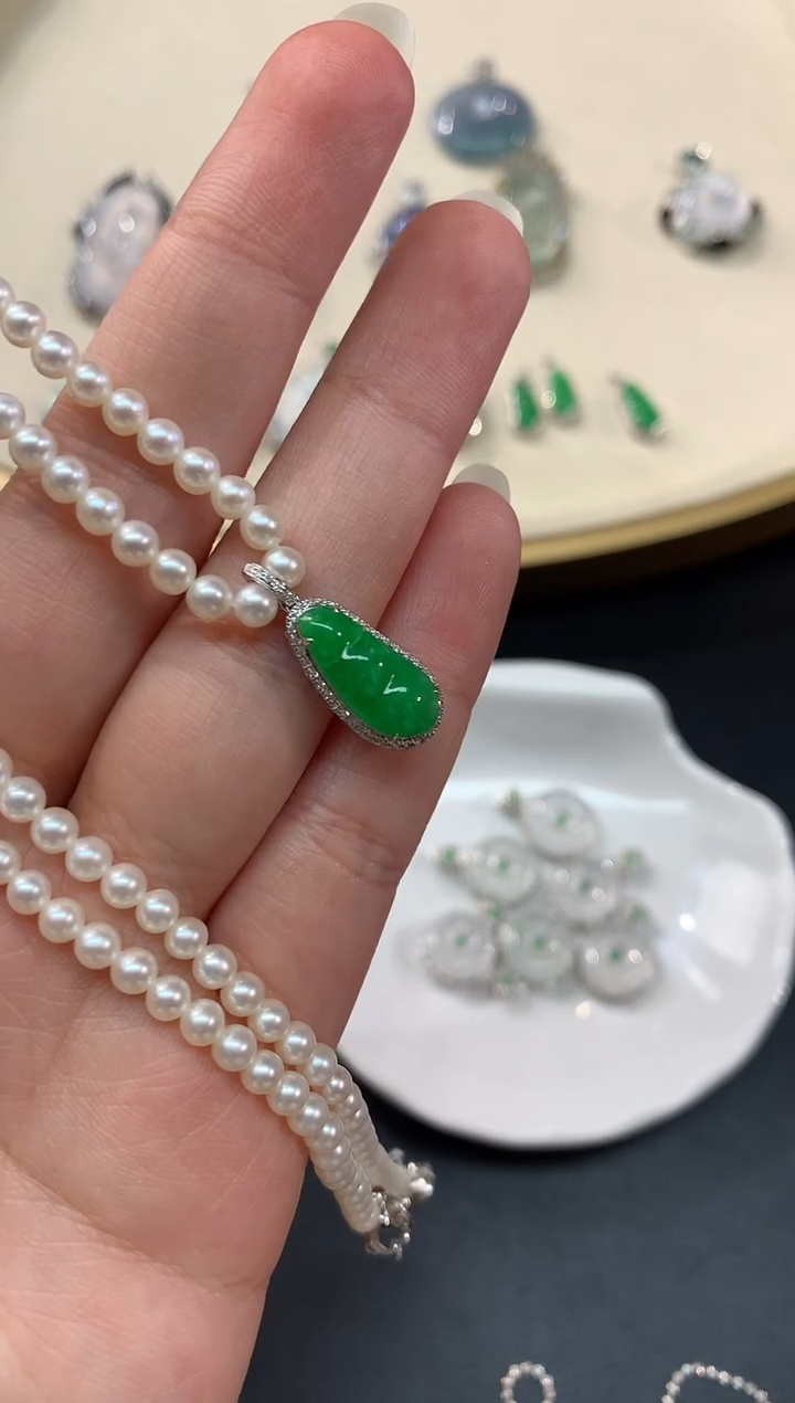 【闪购商品】翡翠吊坠(不含链)18K金镶嵌A137多样性发一件|3800+0