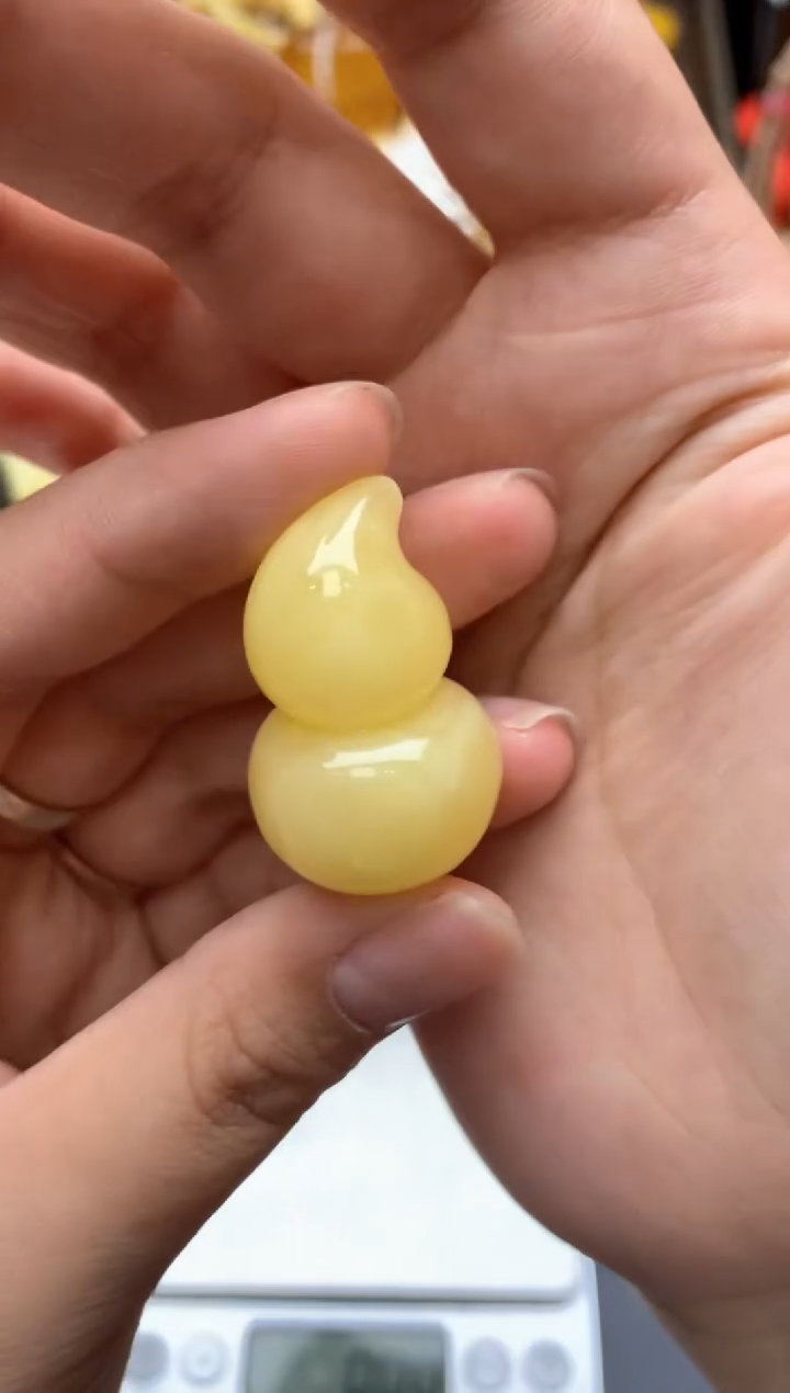 【闪购商品】未镶嵌琥珀珠宝奇石051琥珀蜜蜡花粉有纹小坑介意勿拍