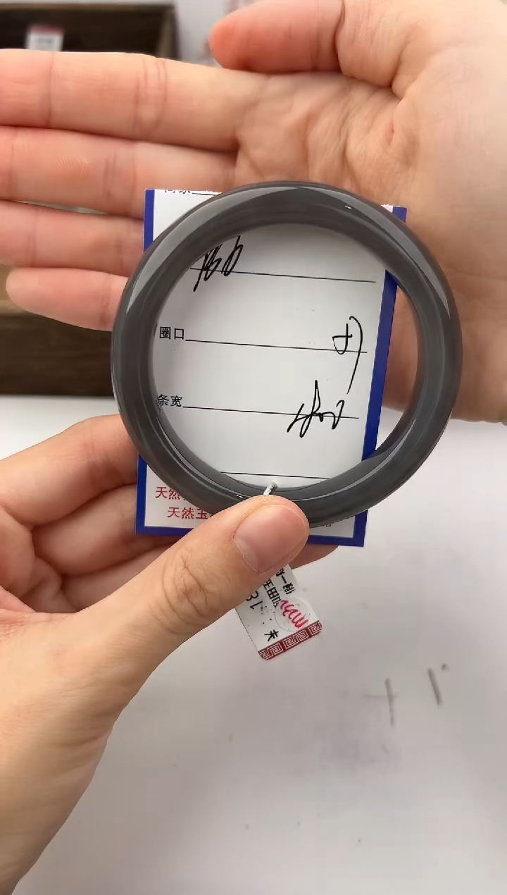 未镶嵌手镯和田玉136颜色微差无瑕疵