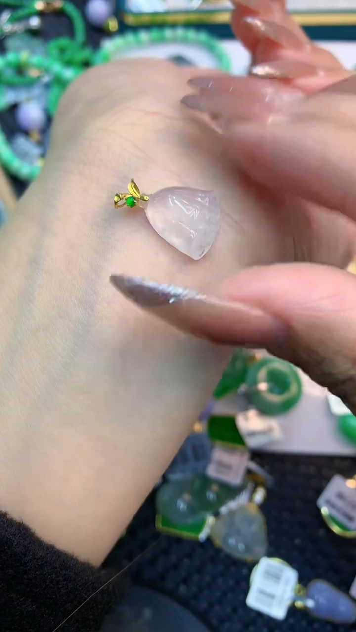 颈饰18K金镶嵌翡翠1