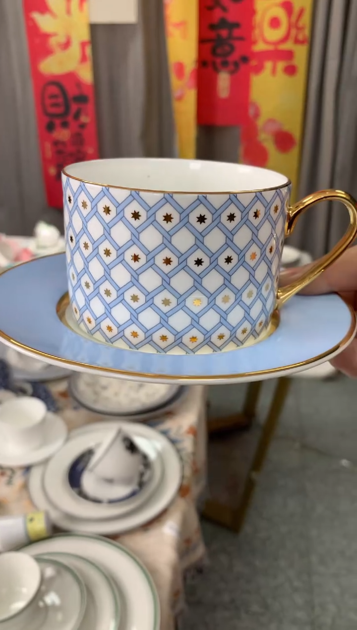 【闪购商品】瓷片陶瓷原单CC249餐具两杯两碟