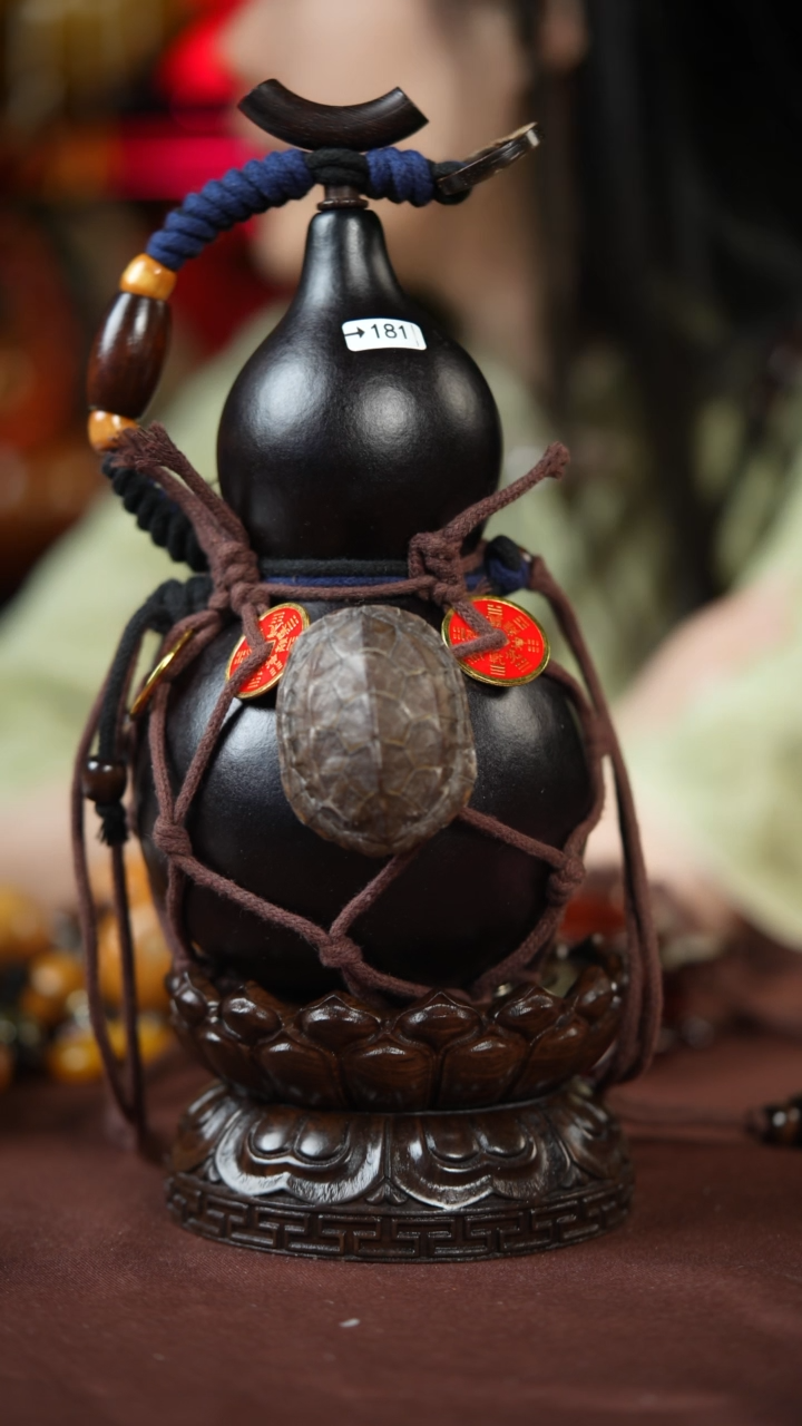 【闪购商品】181号700ml左右的非遗漆器酒葫芦