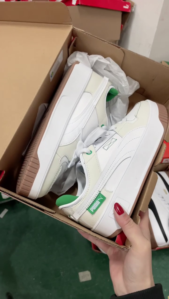 彪马时尚休闲运动鞋36M  CC60