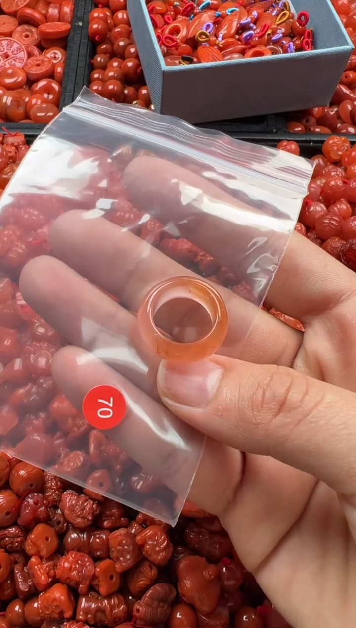 【闪购商品】南红玛瑙颈饰未镶嵌1