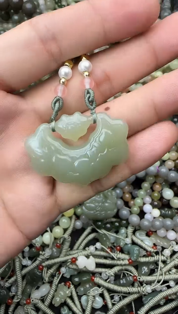 颈饰未镶嵌和田玉拍一发一