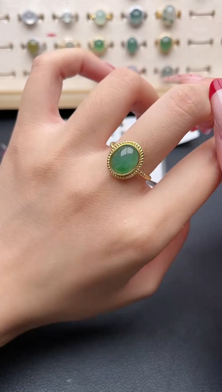 【闪购商品】翡翠戒指银S925镶嵌一物一证一礼盒