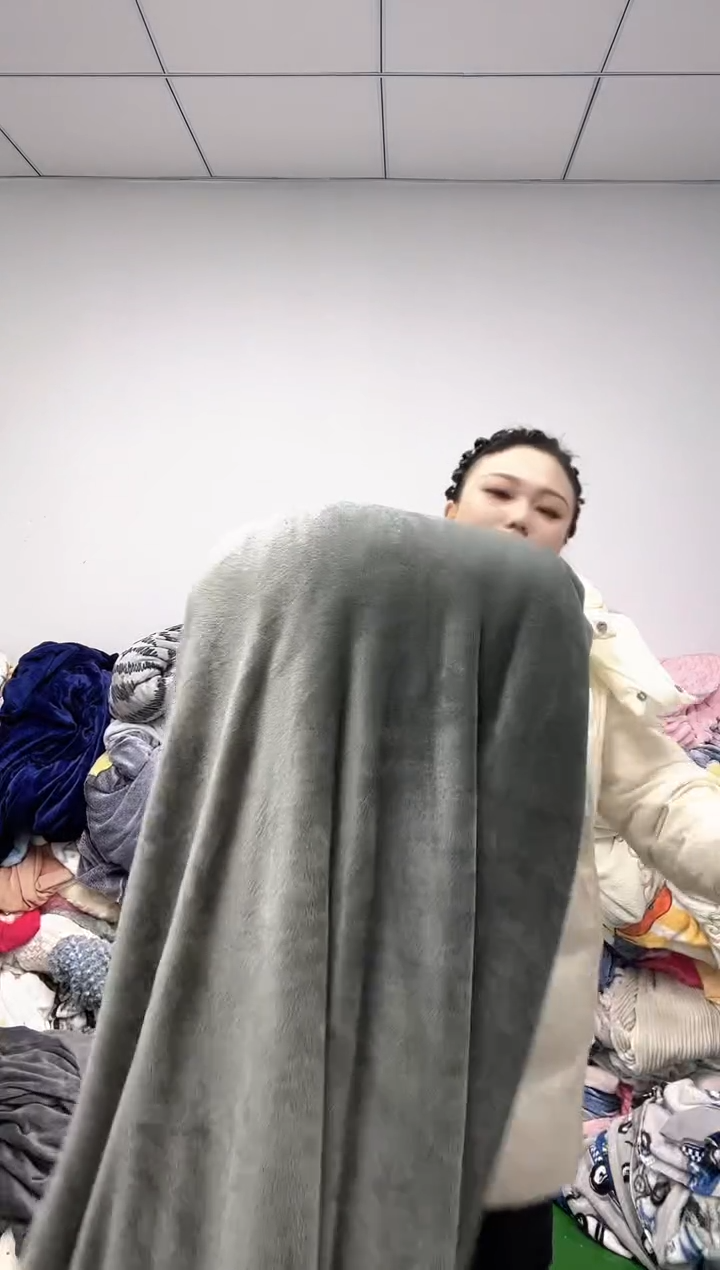 法兰绒2.3X2左右以主播所说为准