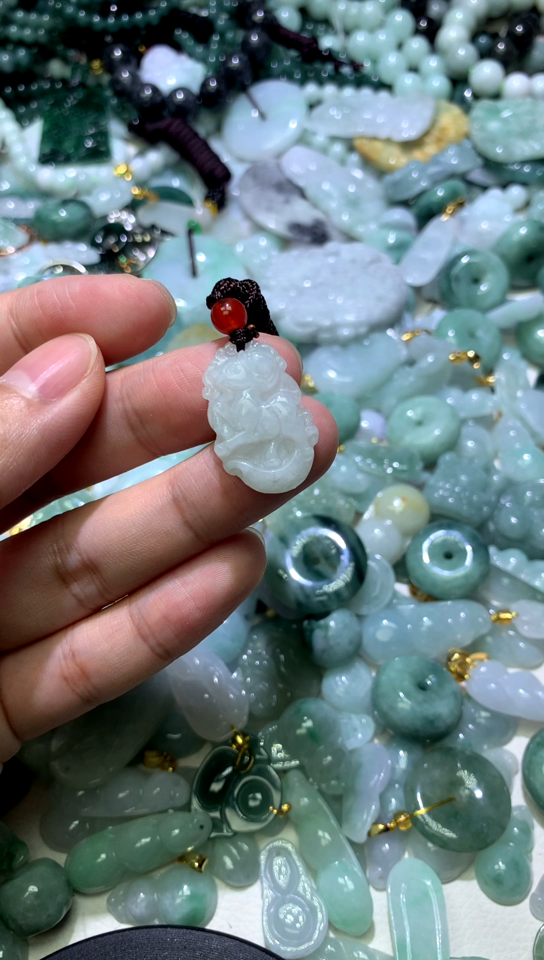 颈饰未镶嵌翡翠1