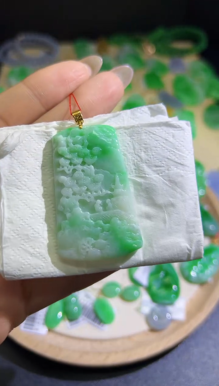 【闪购商品】翡翠颈饰18K金镶嵌Q缅料A货翡翠/支持复检/一件