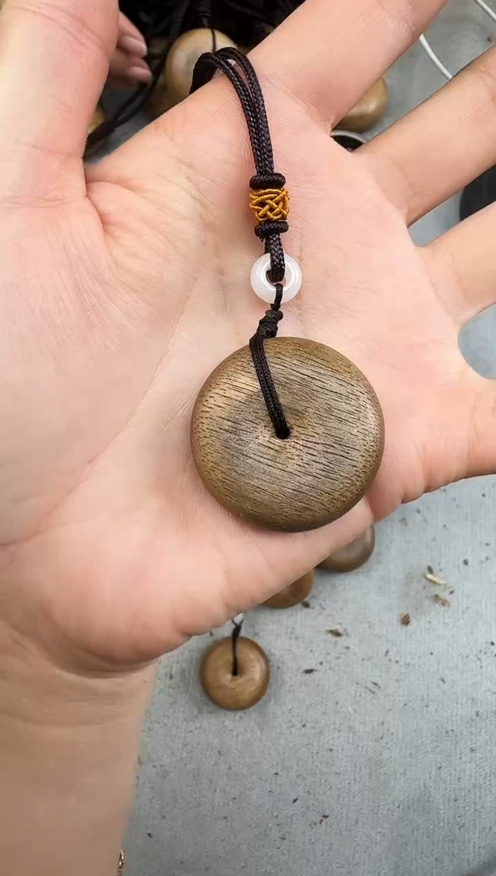 沉香沉香碎屑小平安扣静静沉香甄选多样性发一