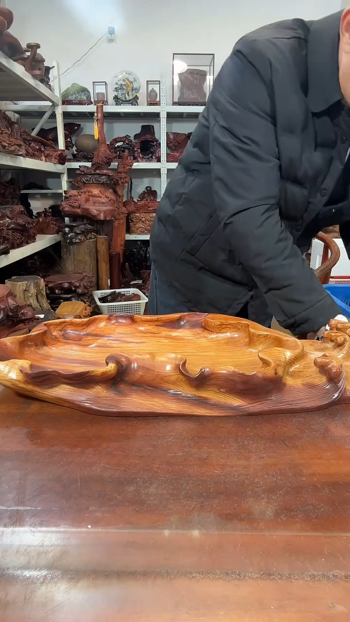 木我****️红木随形创意底座yyds