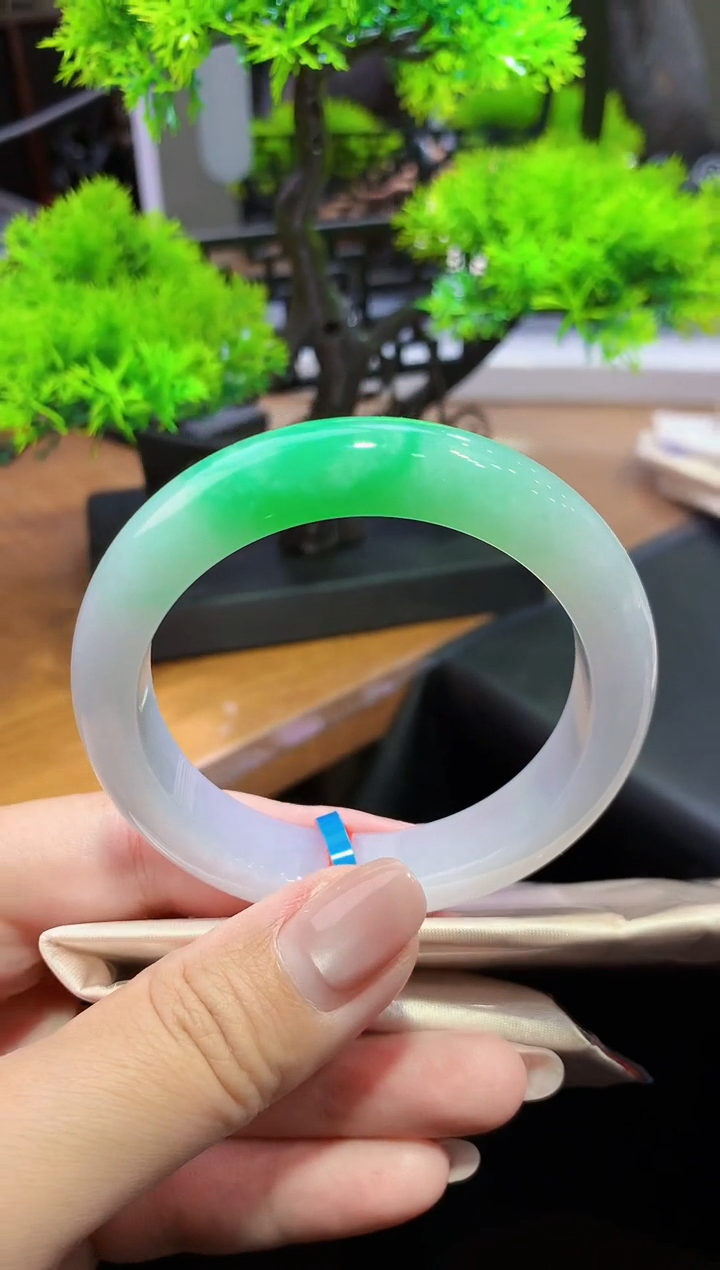 未镶嵌手镯翡翠-k25 天然缅甸A货翡翠54.4正圈总价15万定金2万