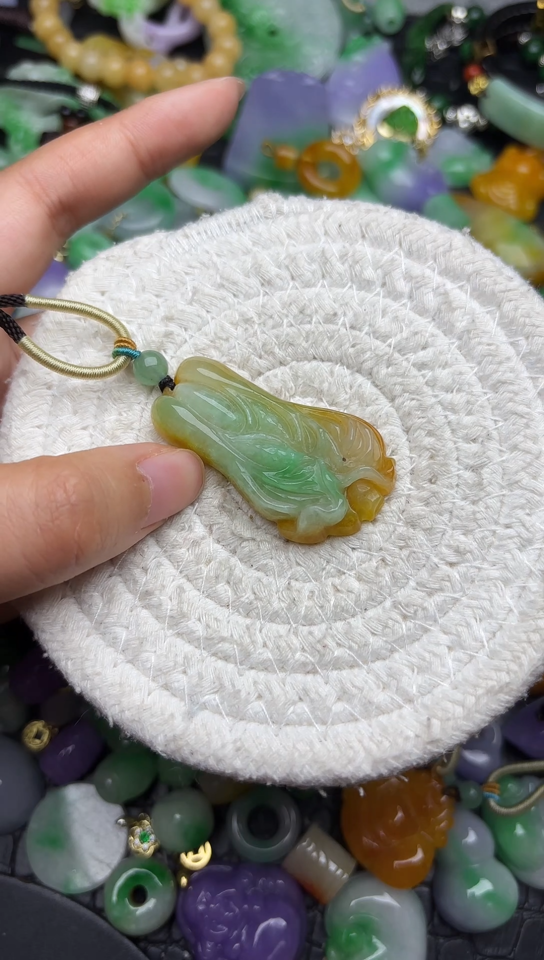 颈饰未镶嵌翡翠缅甸翡翠吊坠