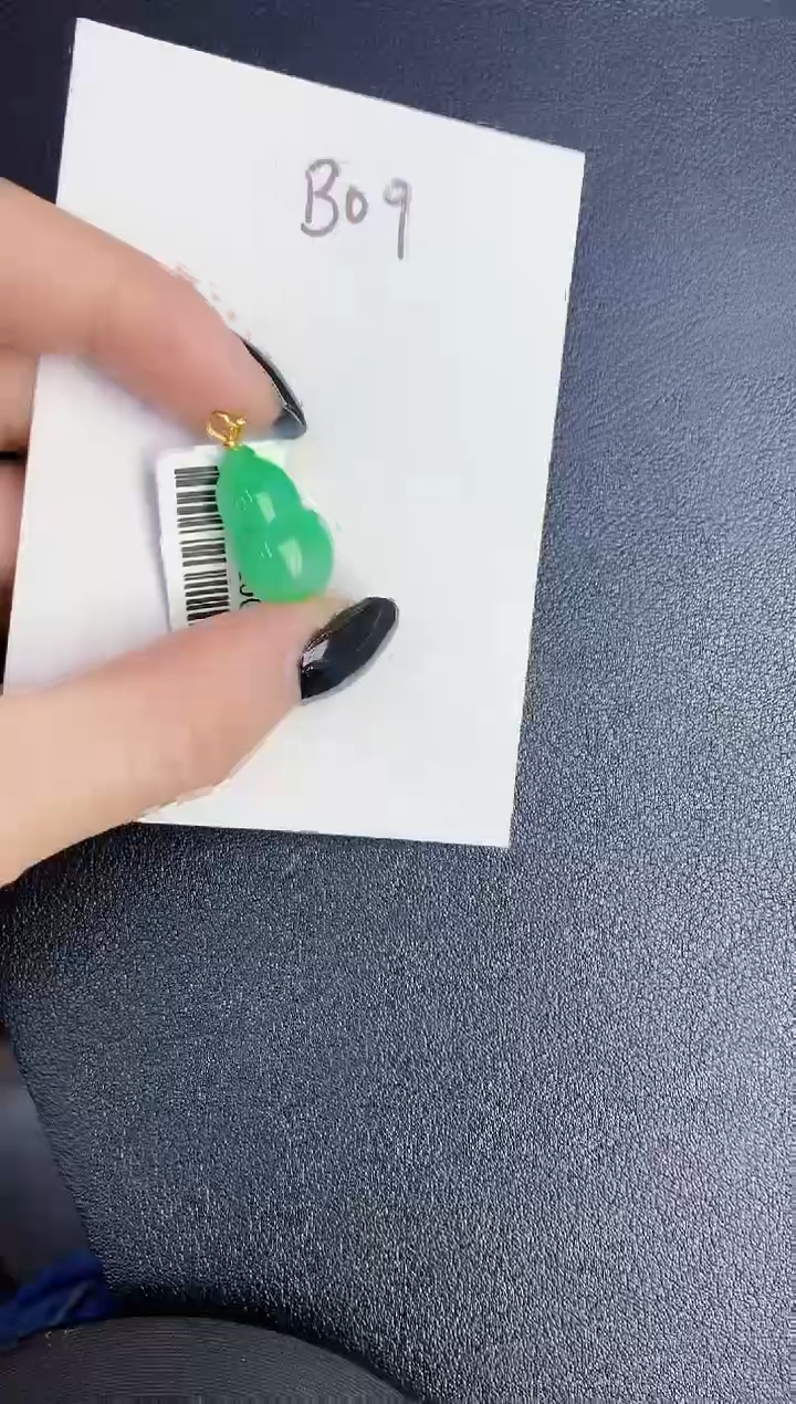 【闪购商品】翡翠颈饰18K金镶嵌0000000000