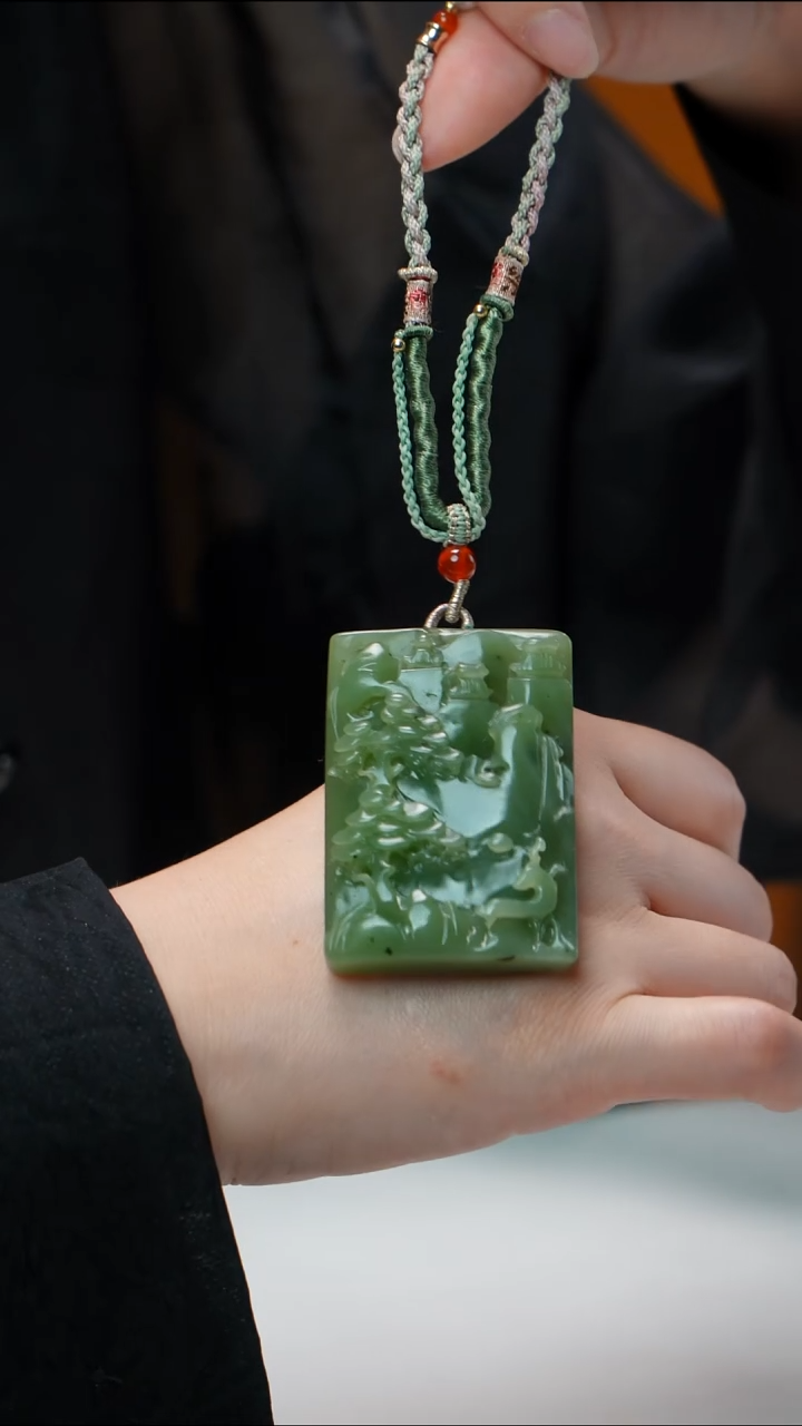 和田玉（碧玉）未镶嵌颈饰碧玉吊坠 多样性发其一