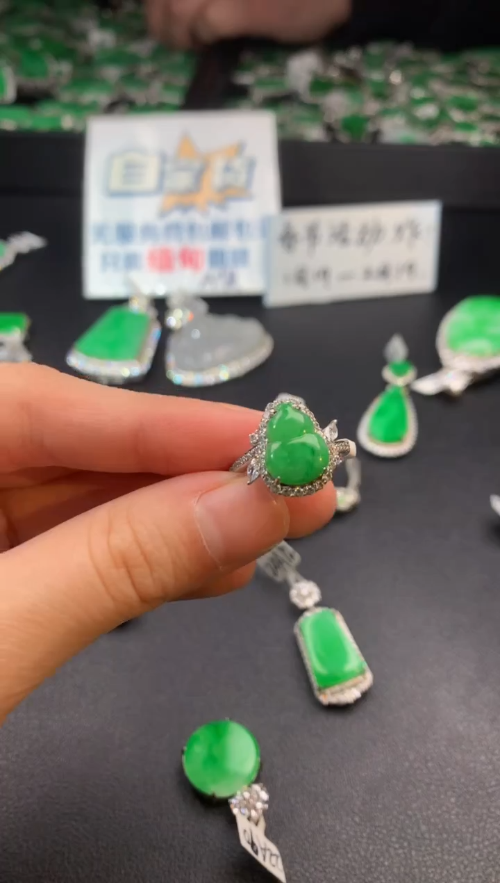 【闪购商品】翡翠戒指银S925镶嵌翡翠