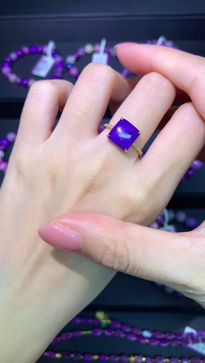 苏纪石（舒俱来）18K金镶嵌.戒指