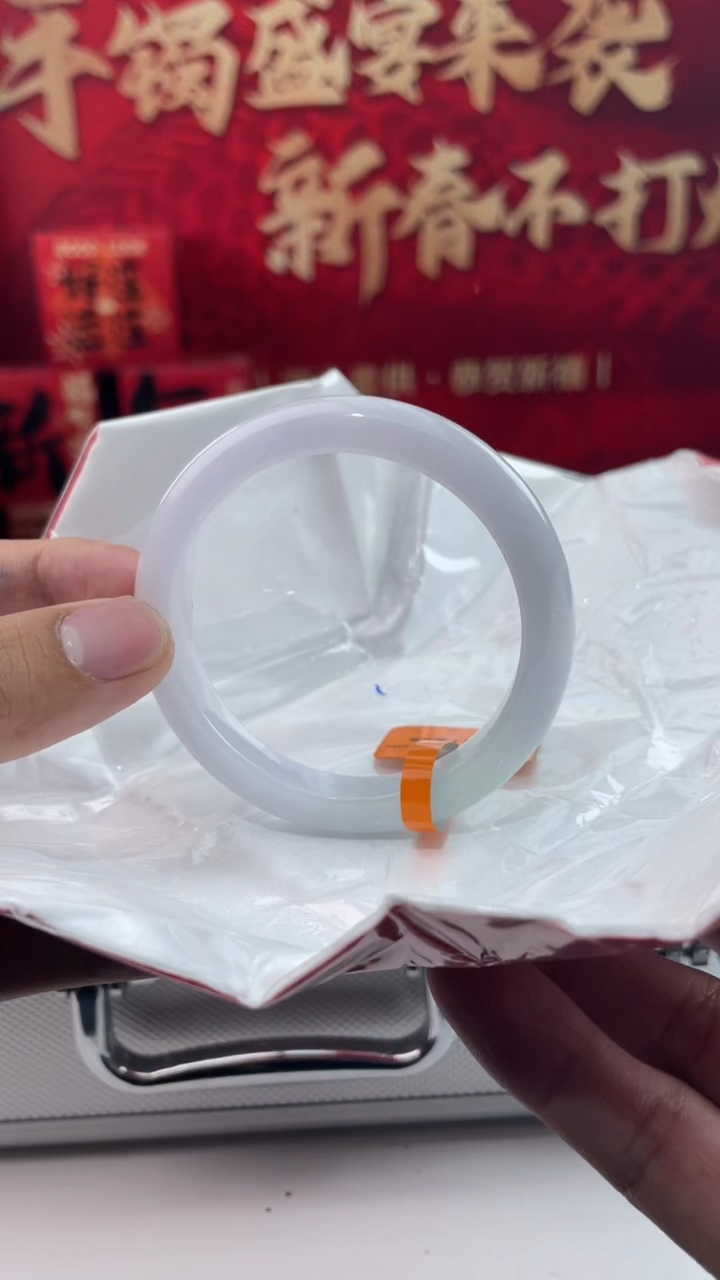 【闪购商品】翡翠手镯未镶嵌3翡翠手镯（微瑕）