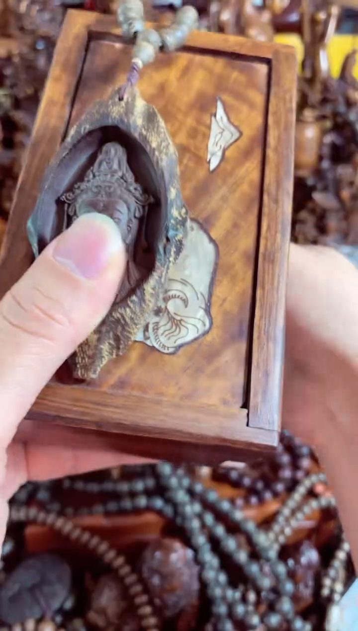 【闪购商品】木中之王漂亮的CX观音