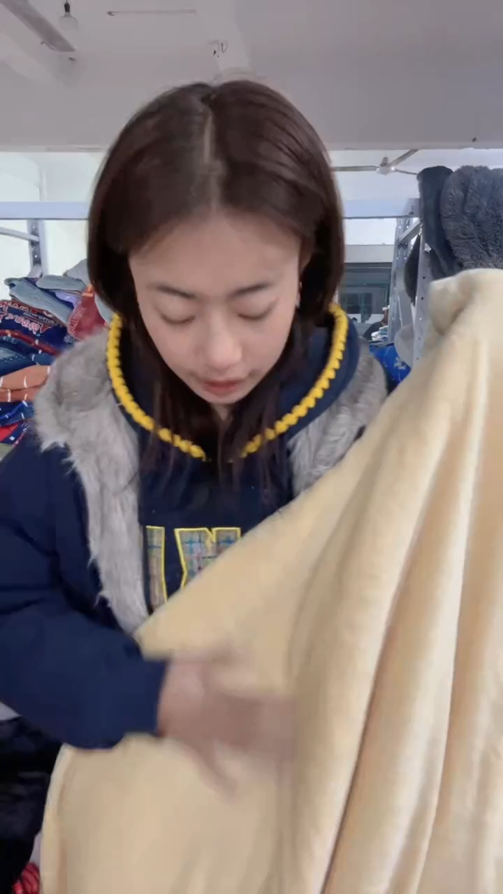 法兰绒020                     2*2.3瑕疵