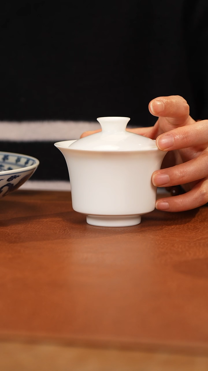 【闪购商品】杯景德镇白胎马蹄盖碗