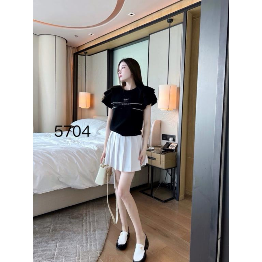 5704（部分无水洗唛，介意慎拍）SANFAN新款针织衫