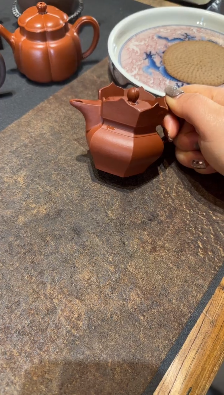 【闪购商品】紫砂茶壶朱泥小僧帽 90cc