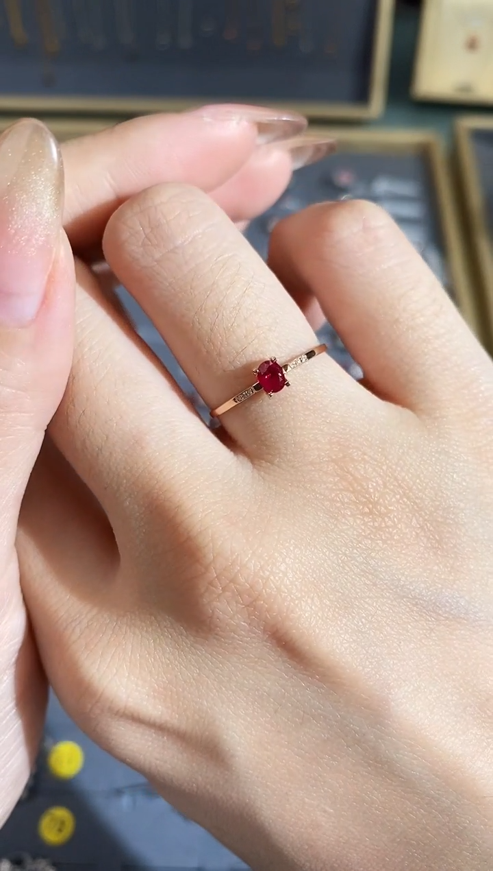【闪购商品】红宝石戒指18K金镶嵌戒指
