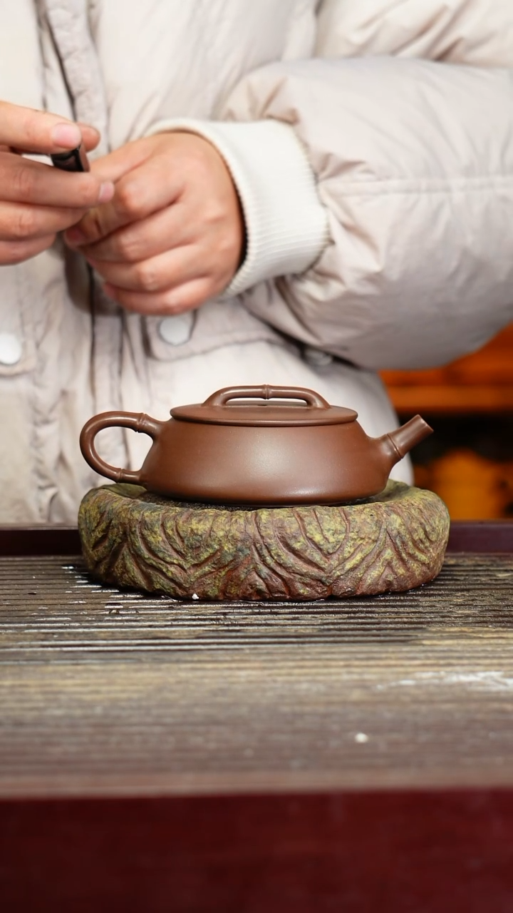 宜兴原矿紫砂壶茶壶宜兴原矿紫砂壶茶壶120C