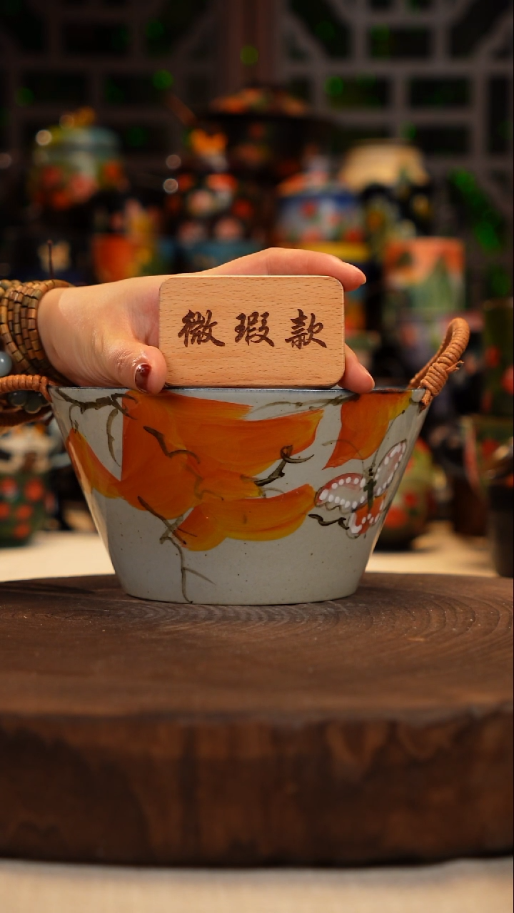 油画    手绘釉下彩碗微瑕