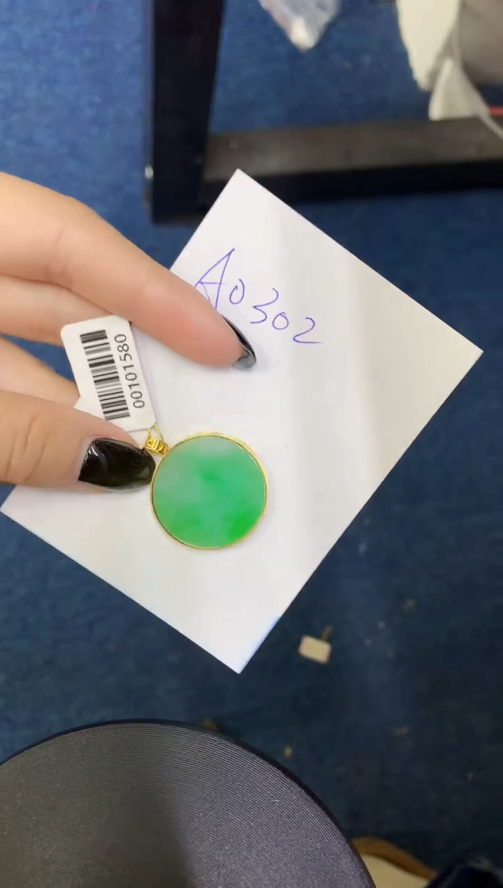 【闪购商品】翡翠颈饰18K金镶嵌000000000