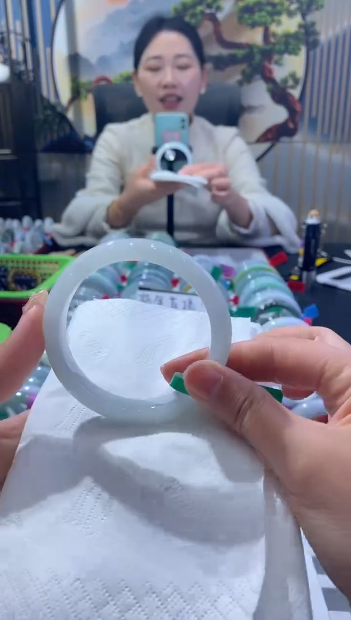 【闪购商品】翡翠手镯未镶嵌00008644