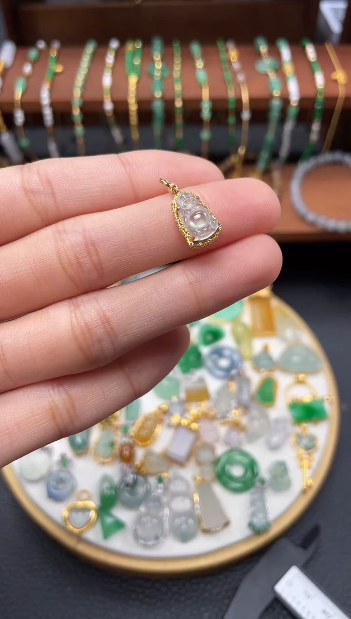 【闪购商品】翡翠吊坠(不含链)18K金镶嵌一个 JK623