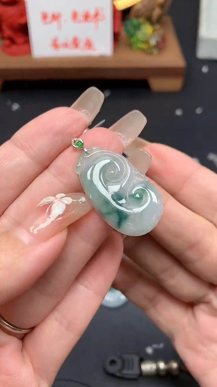 【闪购商品】翡翠吊坠(不含链)18K金镶嵌MS152802