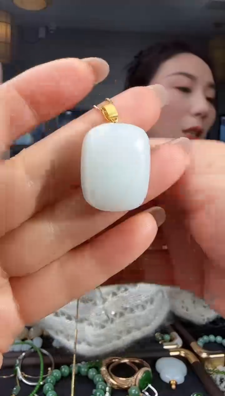 吊坠(不含链)18K金镶嵌和田玉1