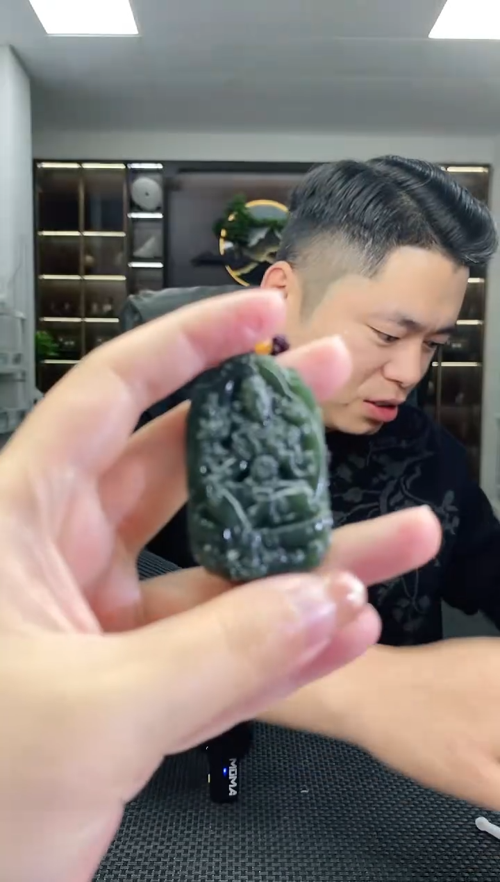 颈饰未镶嵌和田玉度母清货2
