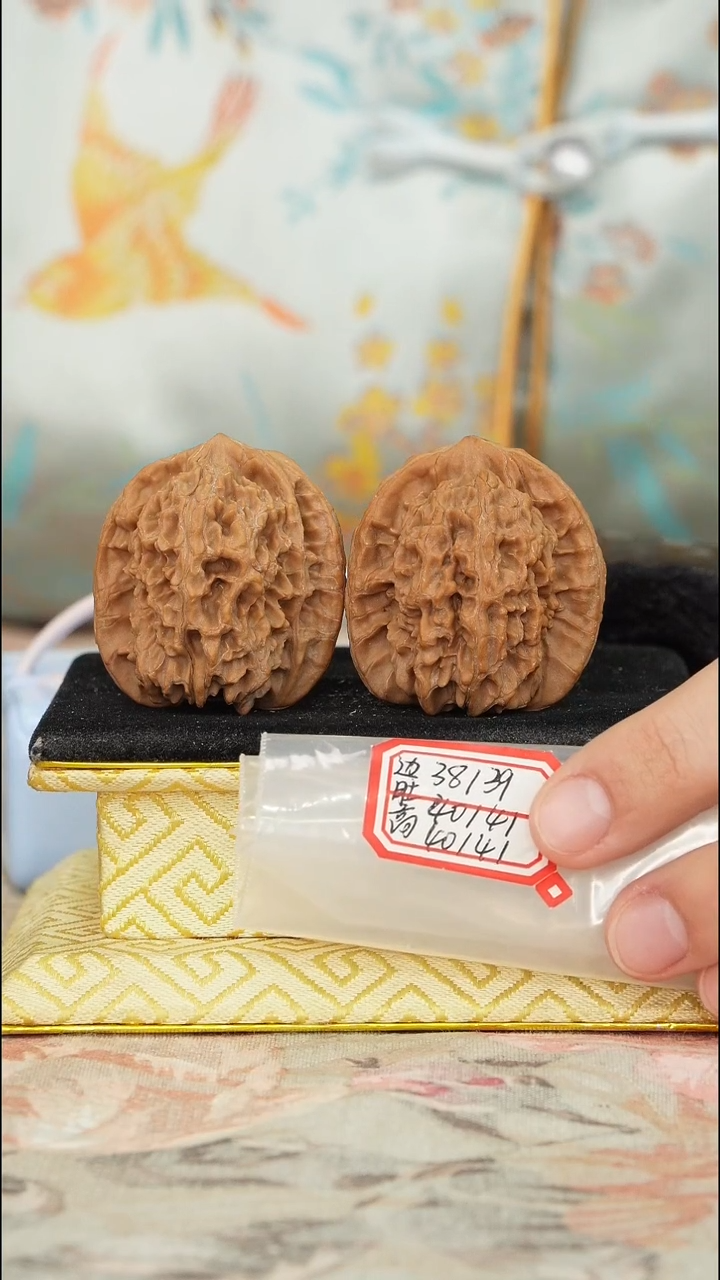 【闪购商品】文玩核桃把件非嫁接马老四