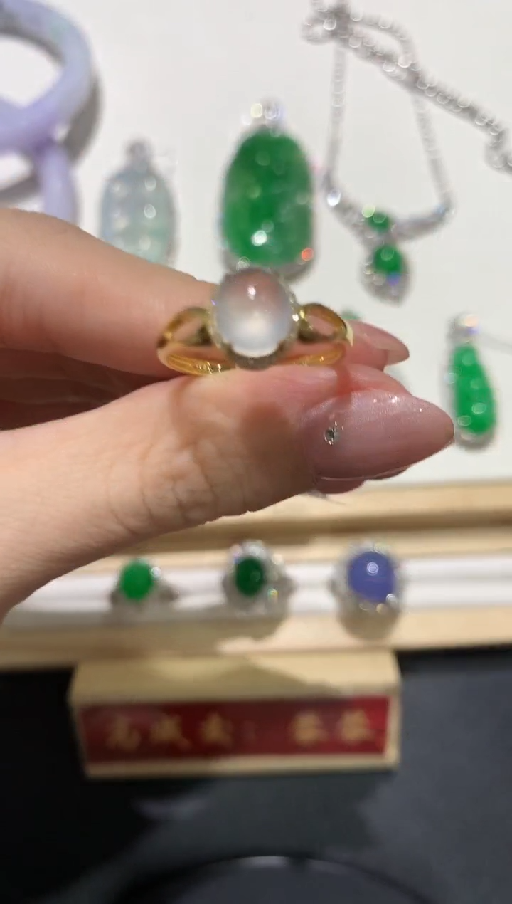 翡翠18K金镶嵌吊坠(不含链)团购1