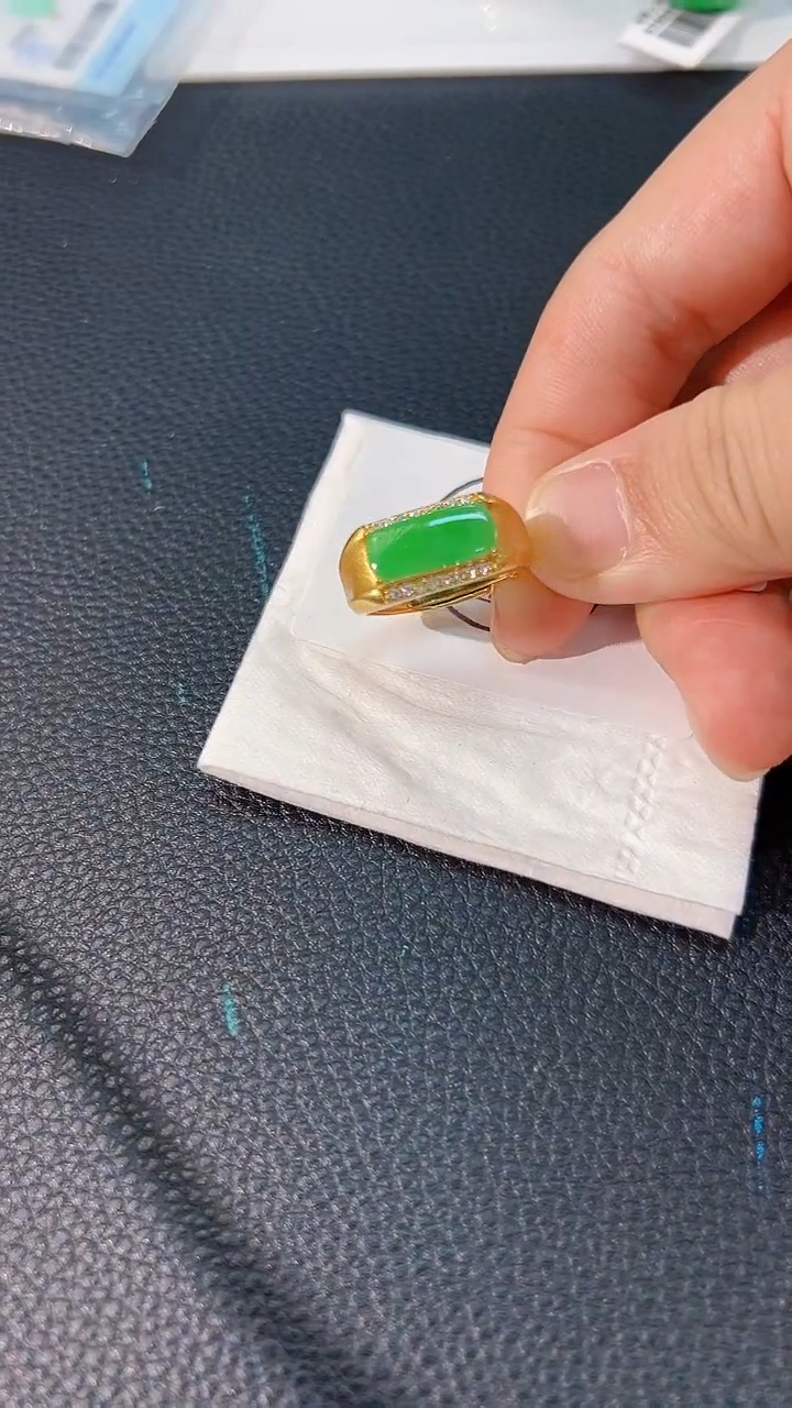 颈饰未镶嵌翡翠 缅料A货/支持复检/一件