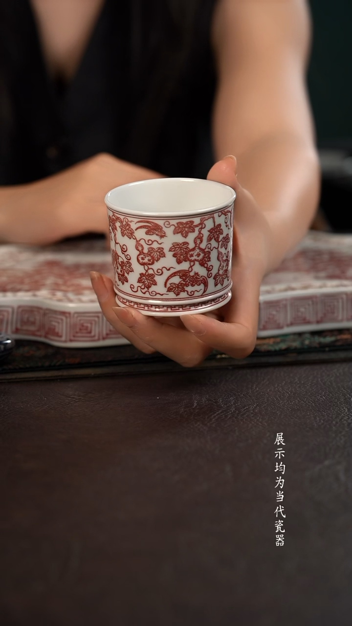 贵红窑釉里红福禄直口融天杯