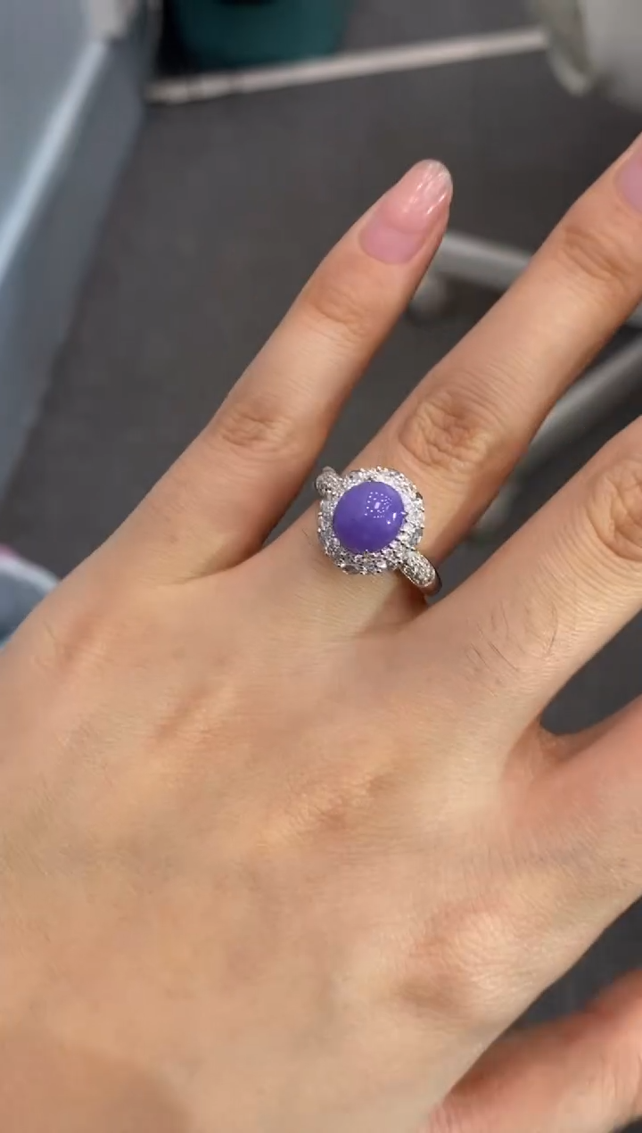 颈饰18K金镶嵌翡翠?*灿收到货48小时鉴赏期尾款两单合一