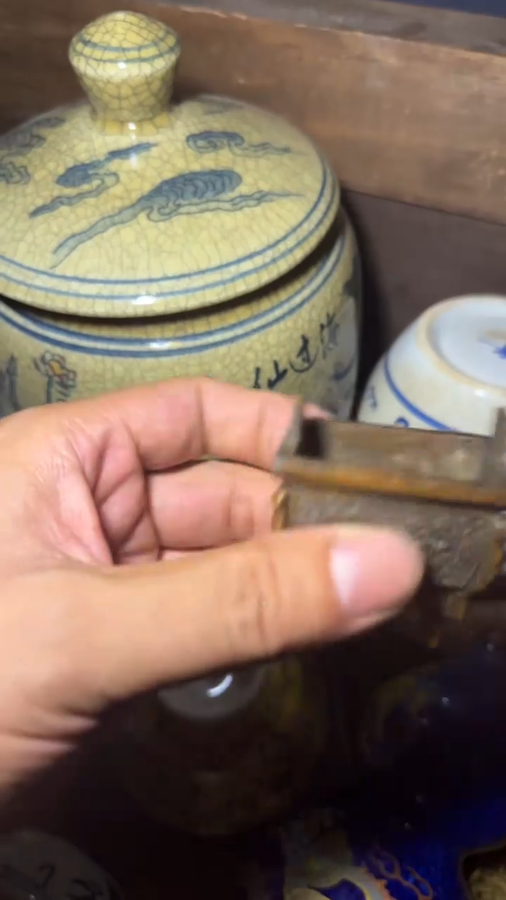 鼎一 一 一 一 一 一