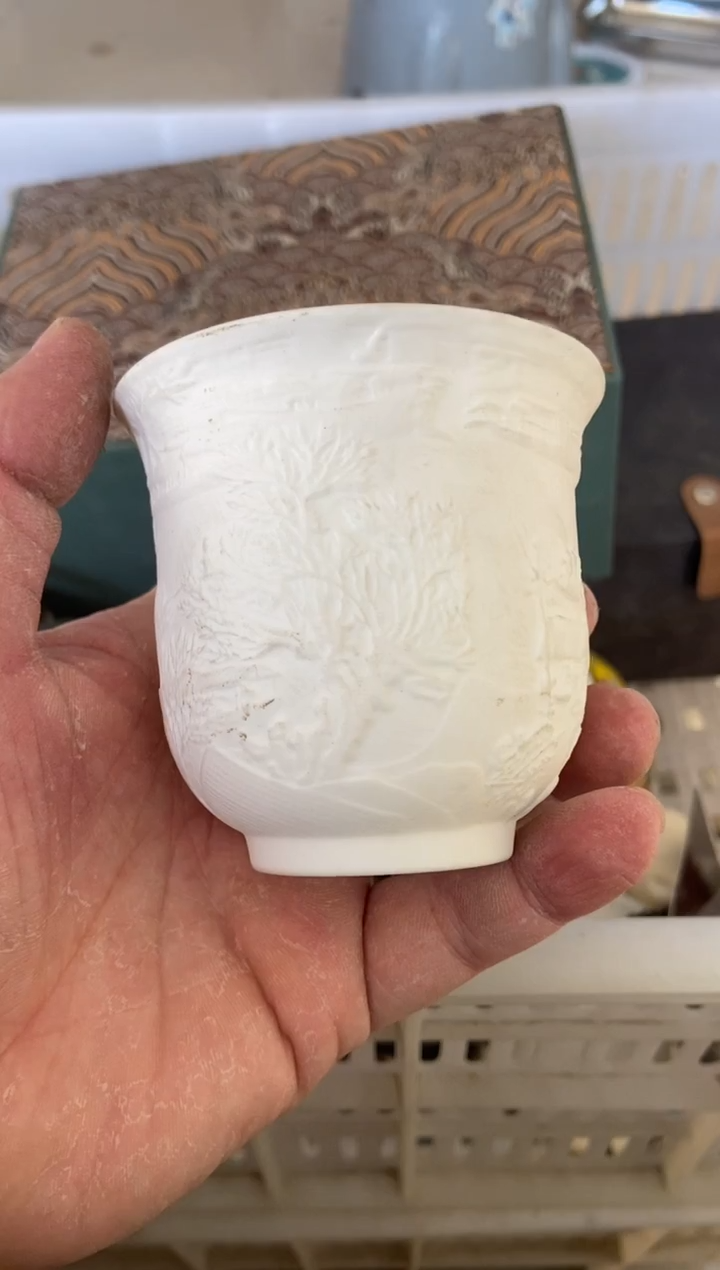 杯无运费险有瑕疵的摄影的产品有使用过的痕迹有点脏介意勿拍