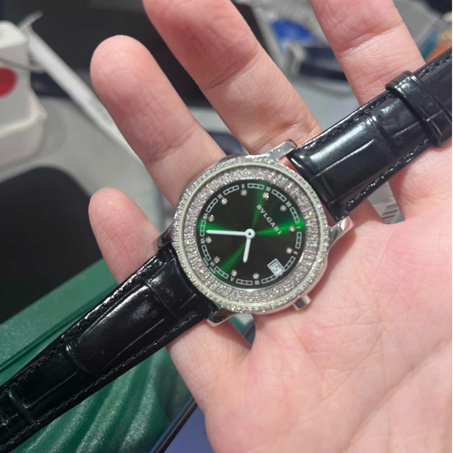 99新 BVLGARI/宝格丽 SOLO TEMPO系列35mm绿盘后钻腕表/WHT026516