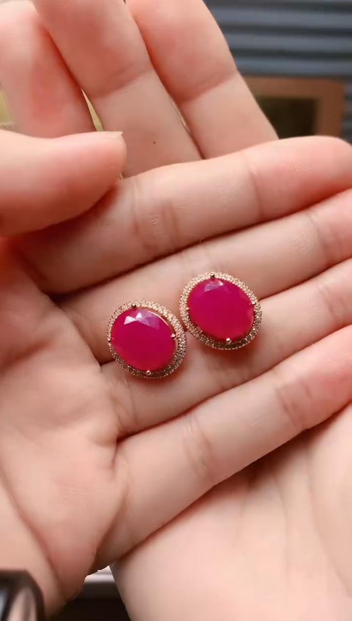 【闪购商品】红宝石耳饰银S925镶嵌........