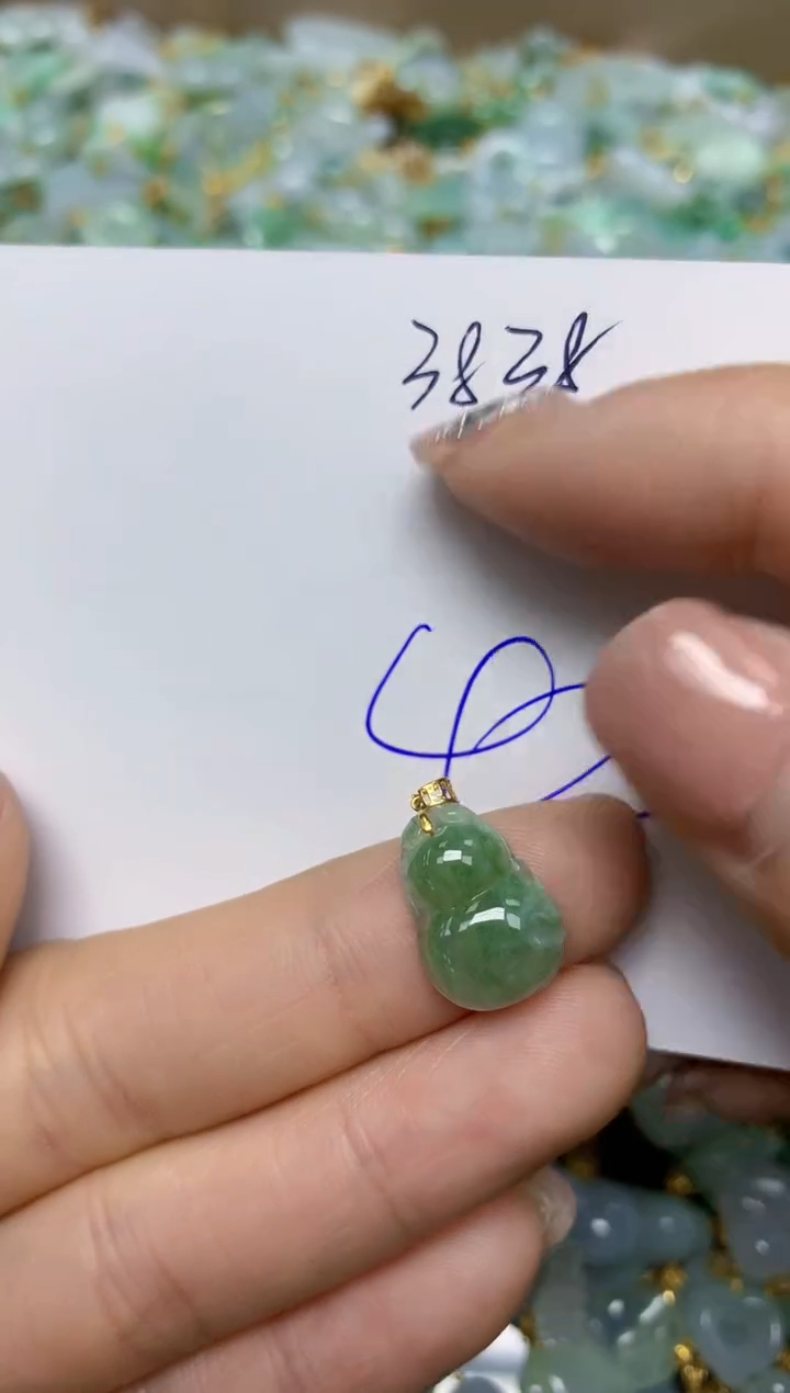 【闪购商品】翡翠挂件18K金镶嵌 天然翡翠A货