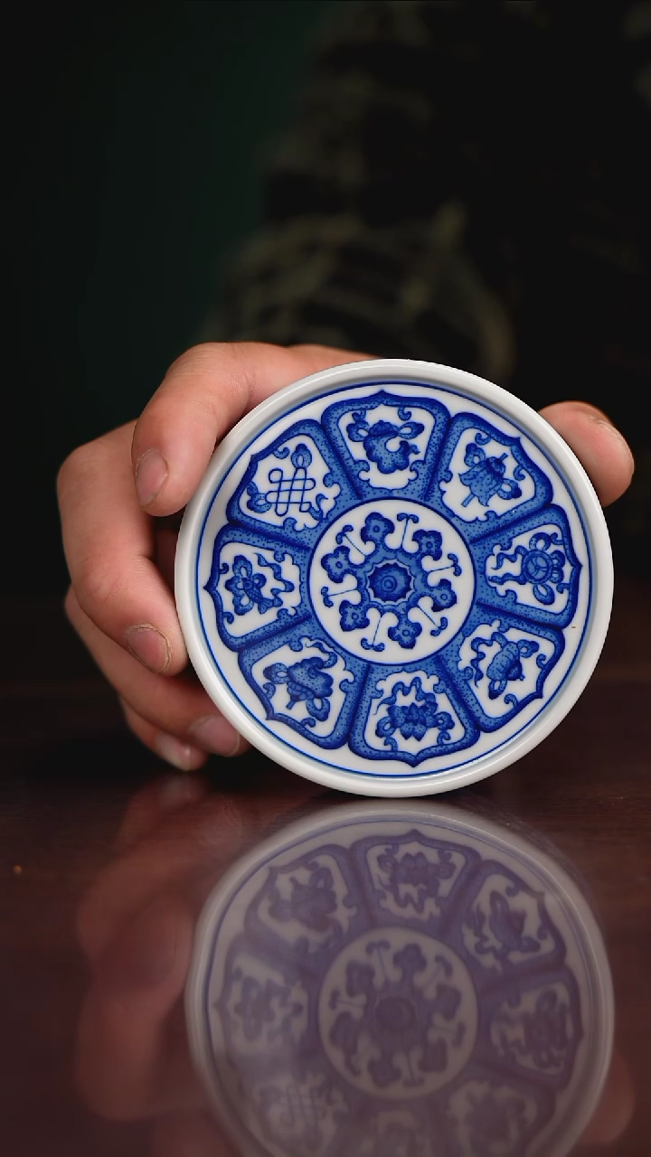 【闪购商品】柴窑青花八宝盖置