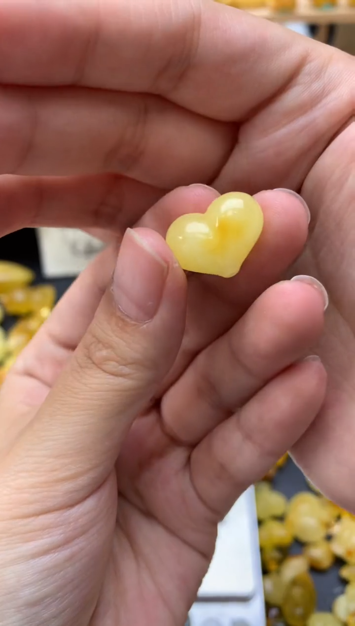 琥珀未镶嵌珠宝奇石132琥珀蜜蜡微瑕