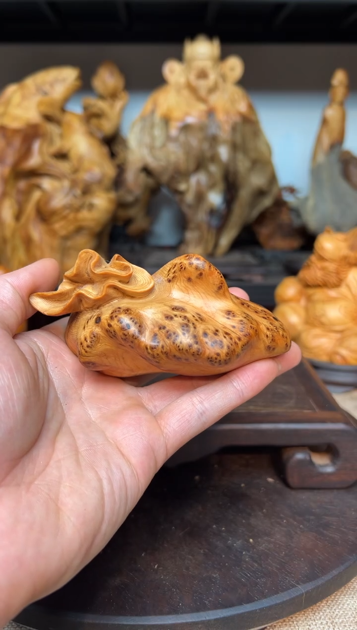 柏木（崖柏）崖柏雕刻件