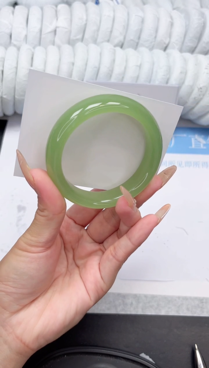 石英质玉手镯未镶嵌100-55.5NYG3